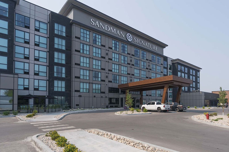 Sandman Signature Winnipeg Airport Hotel & Suites